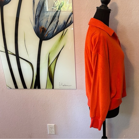 shirt size small - Picture 2 of 6